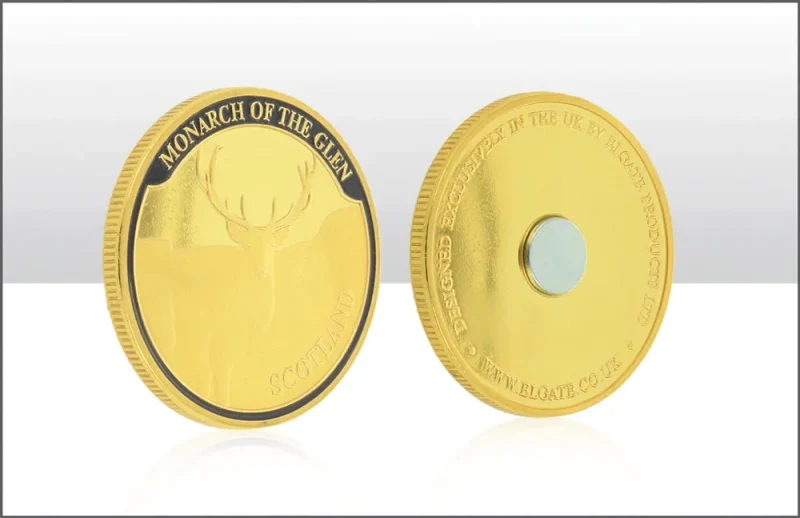 40mm gold coin magnet stag thistle