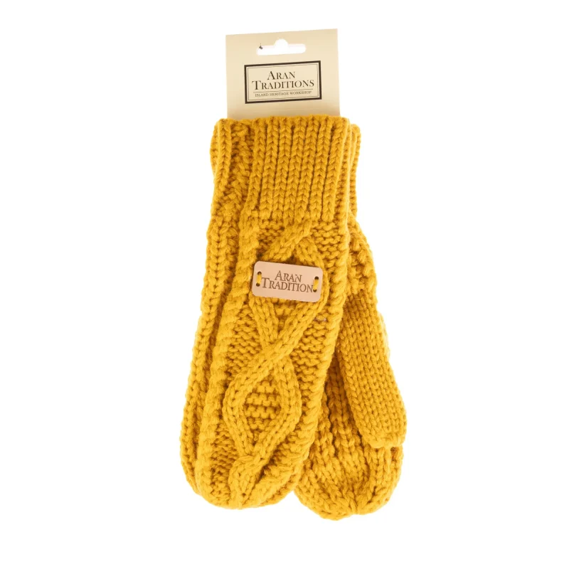 aran cable knit mittens