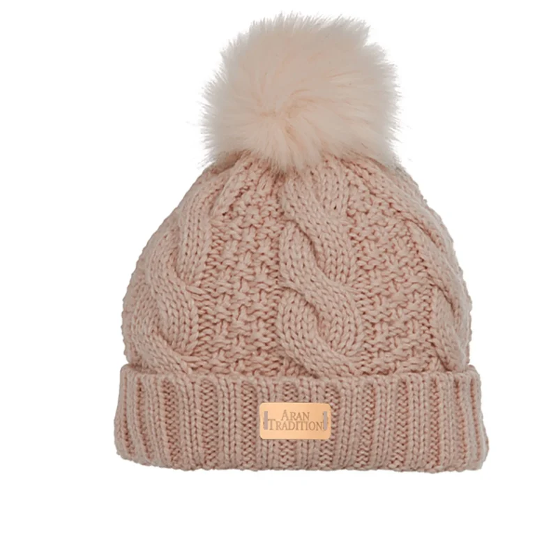 aran wool hat w faux fur pom pom