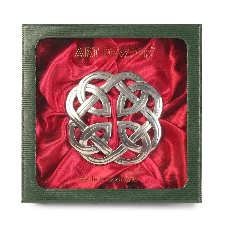 eternal plaid interlace brooch