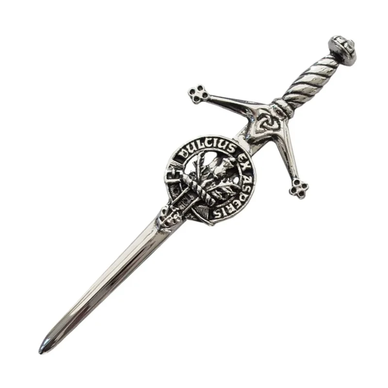 gunn clan crest kilt pin