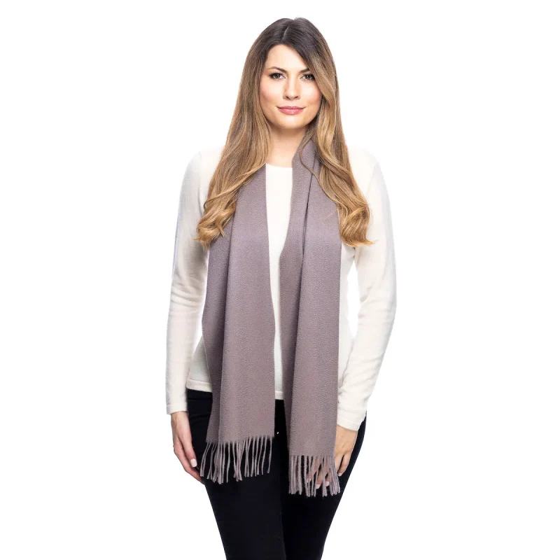 luxurious edinburgh cashmere scarf in taupe