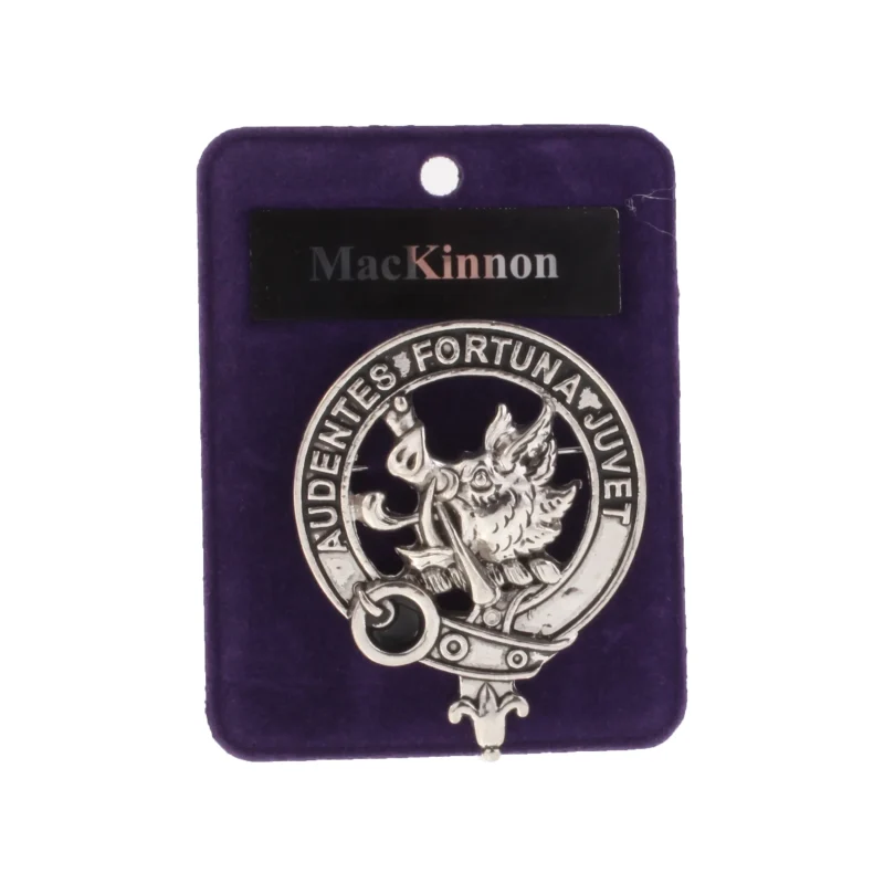 mackinnon clan badge