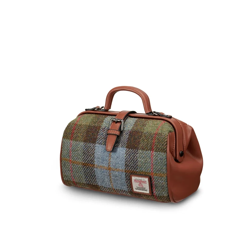 medium doctor bag in chestnut blue tartan