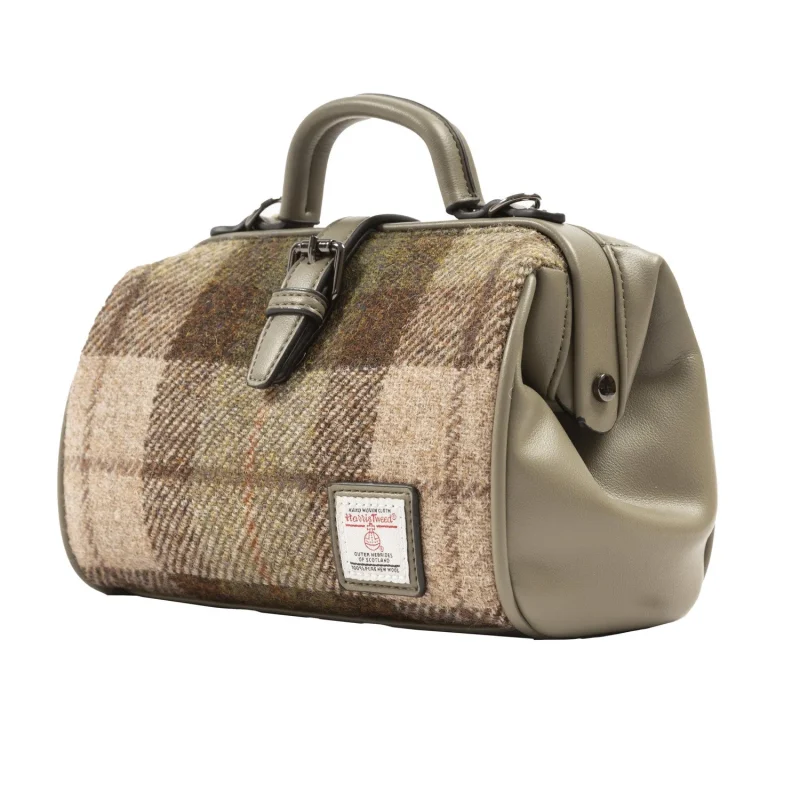 mid sized chestnut tartan doctor bag