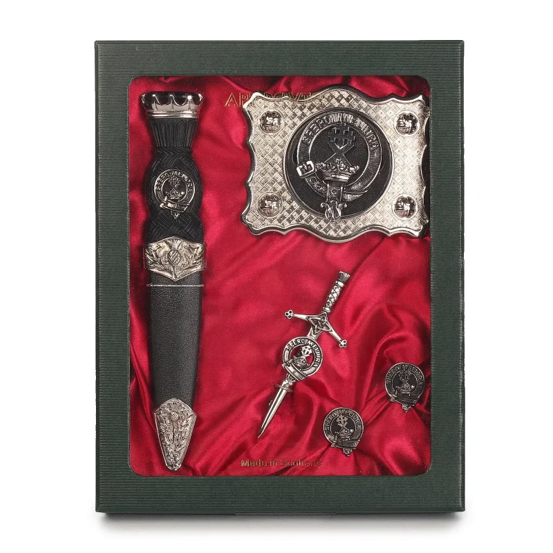 pewter clan crest set moffat family