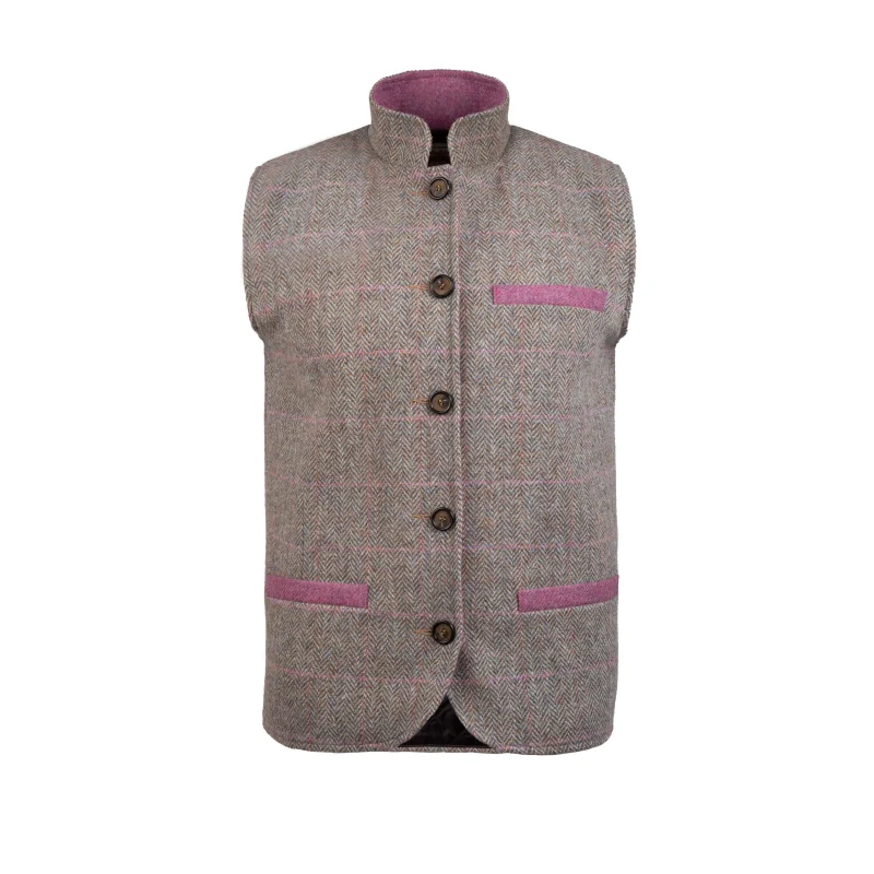 pink check gilet scaled